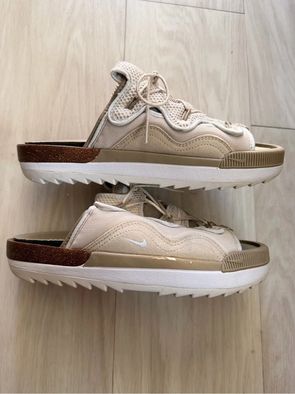 Nike Offline 2.0 Beige Slides Sandals